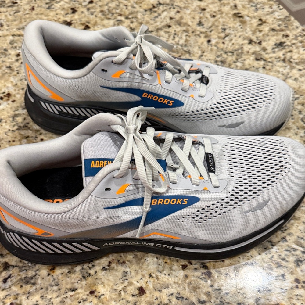 Brooks Adrenaline GTS Gray and Blue Shoes
